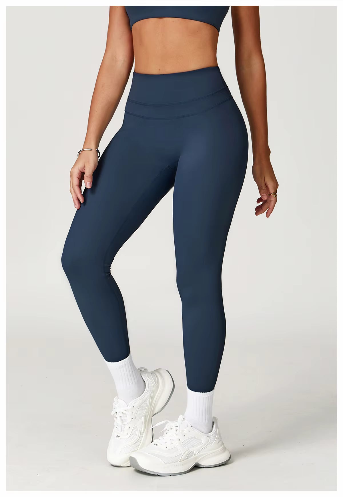 Serène Slim Leggings — Soft Sculpt, No Harsh Compression